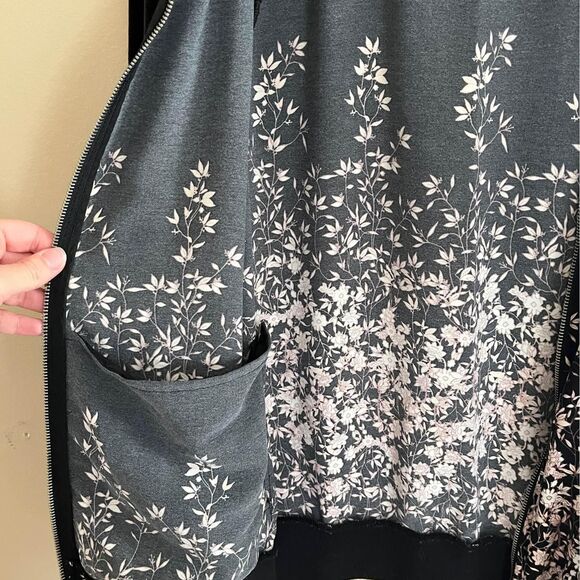 XXL A New Day Black Floral Spring Jacket with Velvet Sleeves - Picture 7 of 7